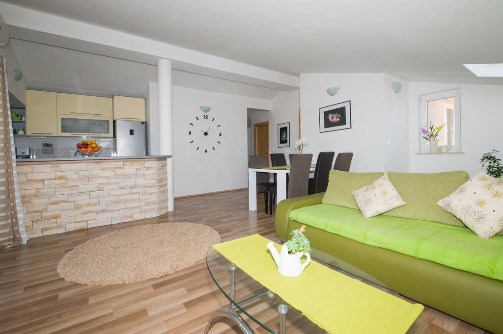 Apartment Sunset Makarska Exterior photo